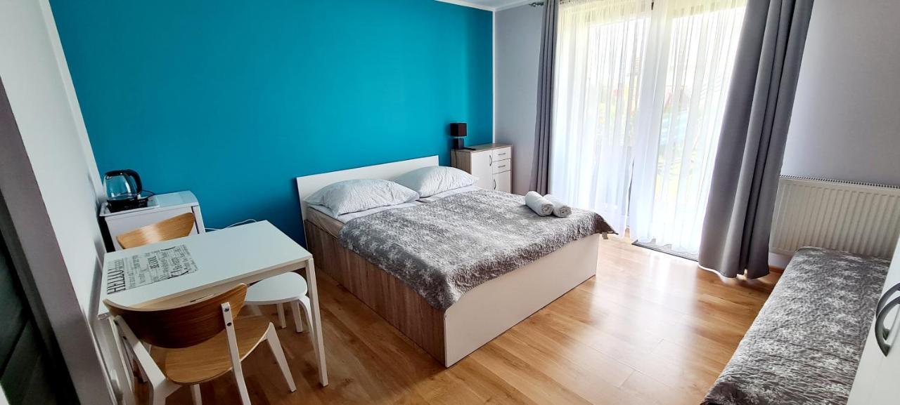 Moris Pokoje Goscinne Łeba Exterior foto