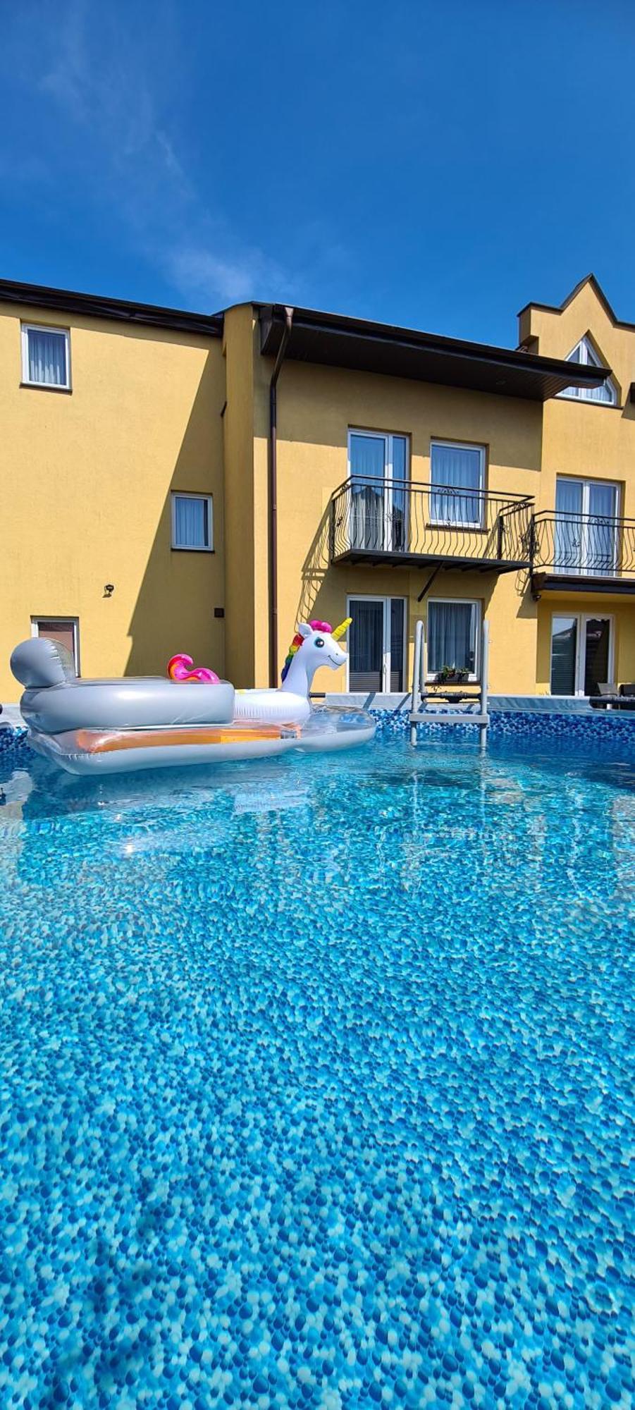 Moris Pokoje Goscinne Łeba Exterior foto